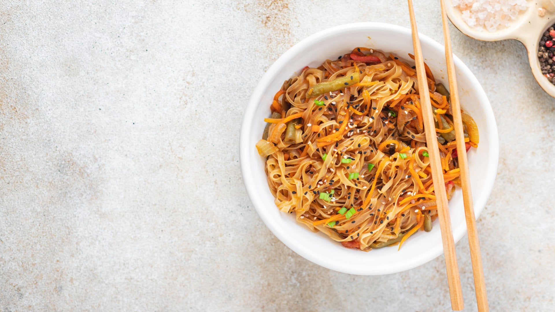 Chicken Pad Thai with Konjac Noodles - SLIMTOX